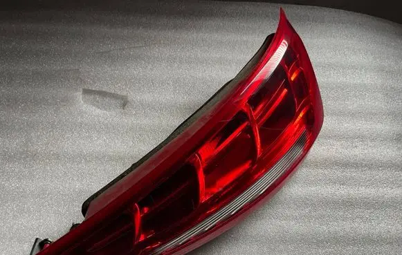 Audi Q3 8U Tailgate rear/tail lights 8U094509420S