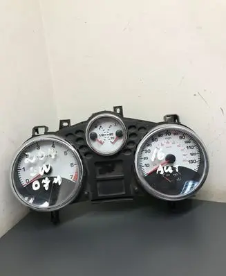 Peugeot 207 Speedometer (instrument cluster)