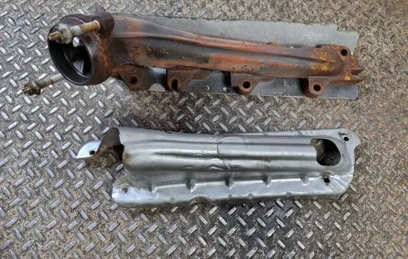 Dodge Charger Exhaust manifold 53013848AG 53013856AC
