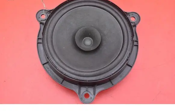 Nissan Qashqai Subwoofer speaker 281563SG0A