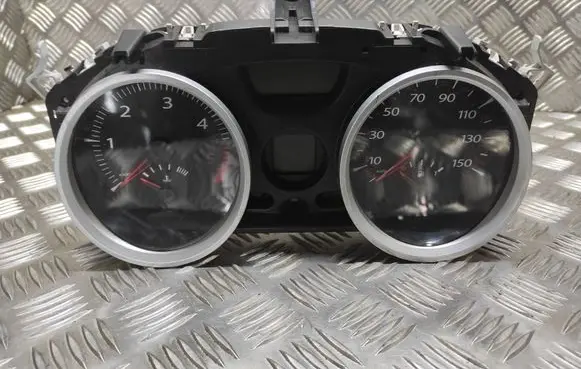 Speedometer (instrument cluster)