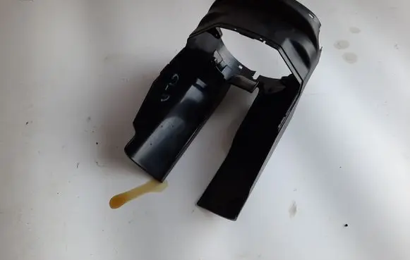 Steering wheel column trim