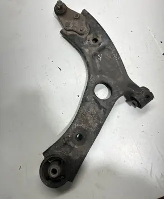 KIA Sorento Front lower control arm/wishbone