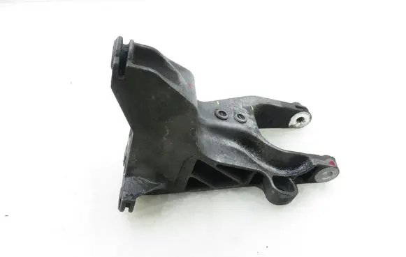 Volkswagen Transporter - Caravelle T5 Engine mounting bracket 7H0199343
