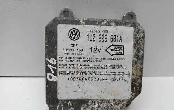 Audi A3 S3 8L Airbag control unit/module 1J0909601A 5WK4153
