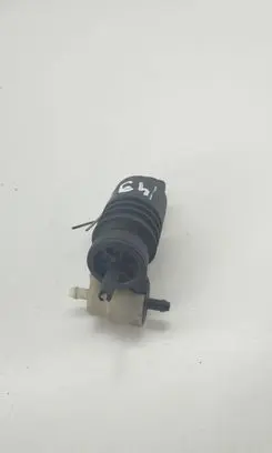 Volkswagen Golf III Windscreen/windshield washer pump 1J0973722