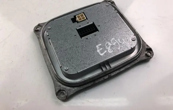 Peugeot 308 Light module LCM 130732940300
