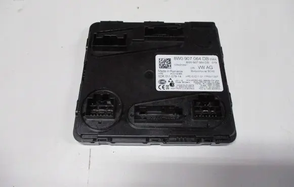 Audi A4 S4 B9 BSM Control unit 8W0907064db