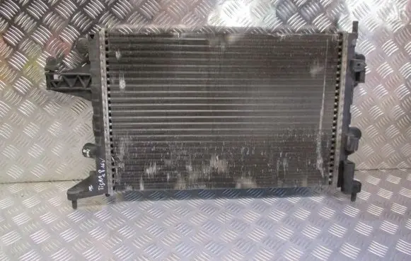 Opel Tigra B Coolant radiator