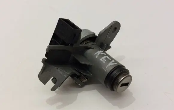 Audi A3 S3 8P Tailgate exterior lock 8E0827573D