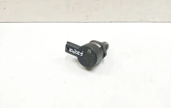 Renault Espace - Grand espace IV Fuel pressure regulator 8200426552 0281002753 22885864