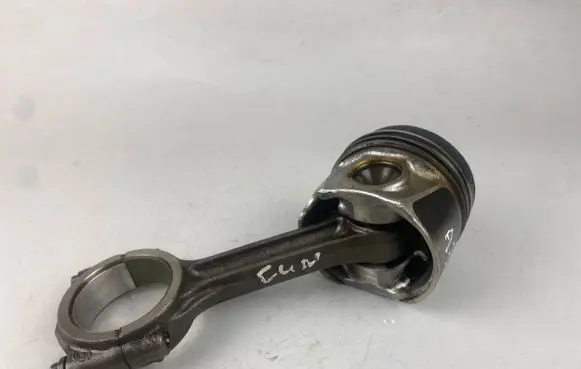 Audi A3 S3 8V Piston with connecting rod 02604LA 04LADE