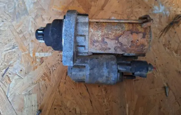 Volkswagen PASSAT B6 Starter motor 02Z911023G D6GS11 2909055037