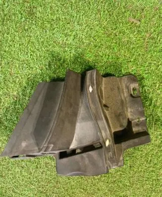 Mazda CX-9 Wiper trim TD11507R1