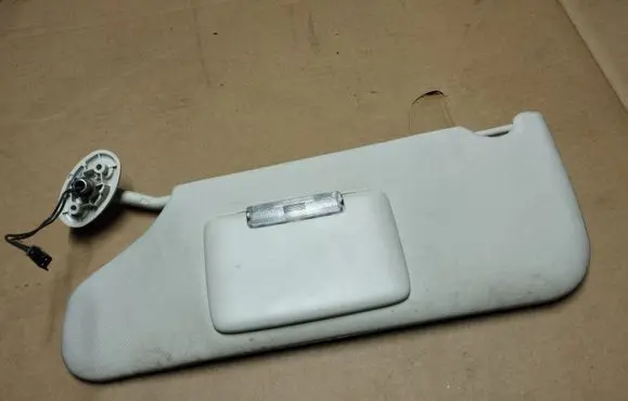 Sun visor