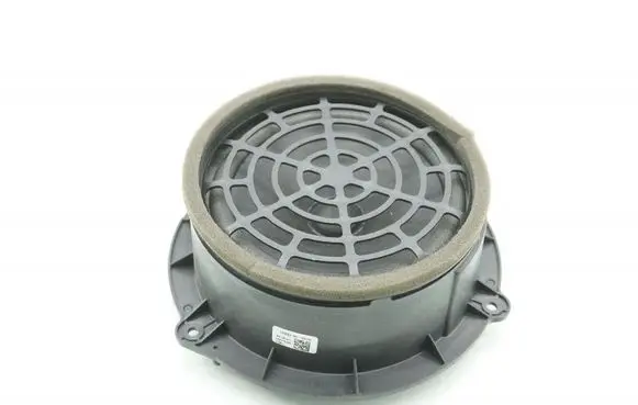 Audi A8 S8 D4 4H Subwoofer speaker 4H0035411