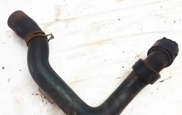 Volkswagen PASSAT B5.5 Engine coolant pipe/hose 8D0121101AD