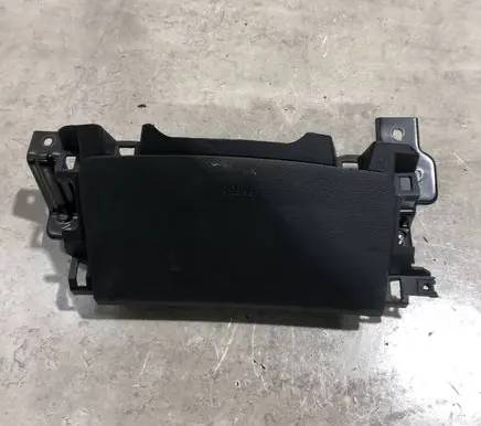 Hyundai i40 Knee airbag 569703Z200RY