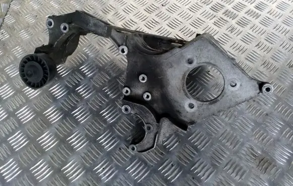Skoda Octavia Mk1 (1U) Engine mounting bracket 038903113H