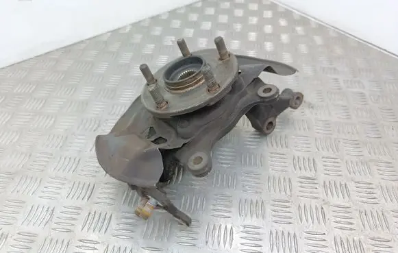 Toyota Corolla E160 E170 Front wheel hub 