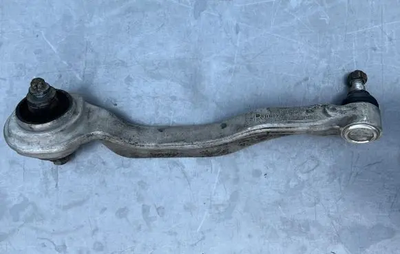 Mercedes-Benz E W211 Front control arm 3111102