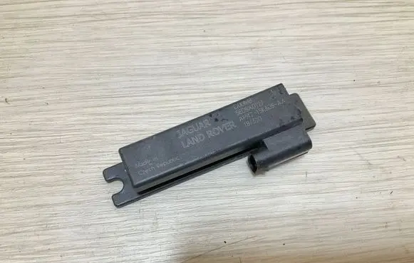 Land Rover Range Rover Velar Airbag deployment crash/impact sensor AH4215K603AA 5E08X0127