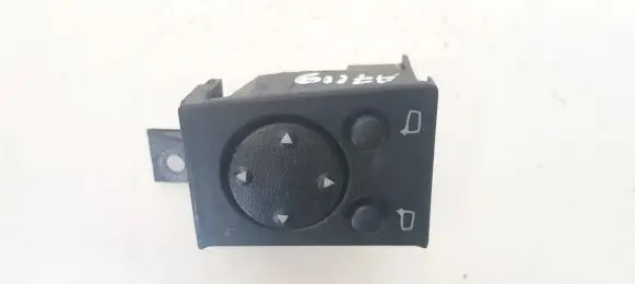 Audi A6 S6 C4 4A Wing mirror switch 4A0959565 03838201