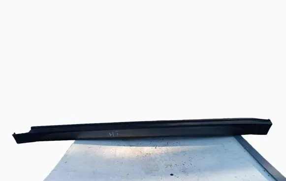 Hyundai i30 Front sill (body part) 87753-D7100