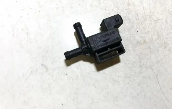 Volvo V70 Turbo solenoid valve 72251702 9470775
