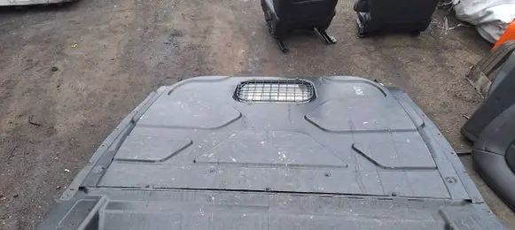 Ford Transit Custom Trunk separation 
