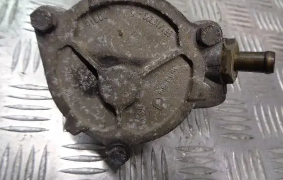 Alfa Romeo 147 Vacuum pump