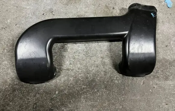 BMW X5 E70 Intercooler air guide/duct channel 8518069