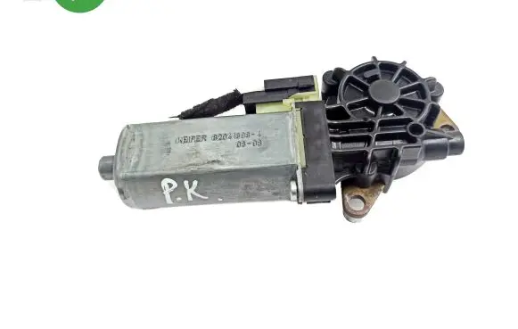 Mercedes-Benz C W204 Seat adjustment motor 0390203002 820418984 82041898