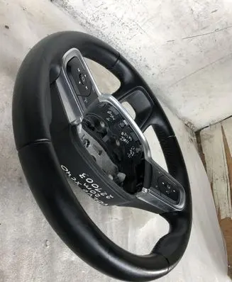 Volvo XC40 Steering wheel 32227629