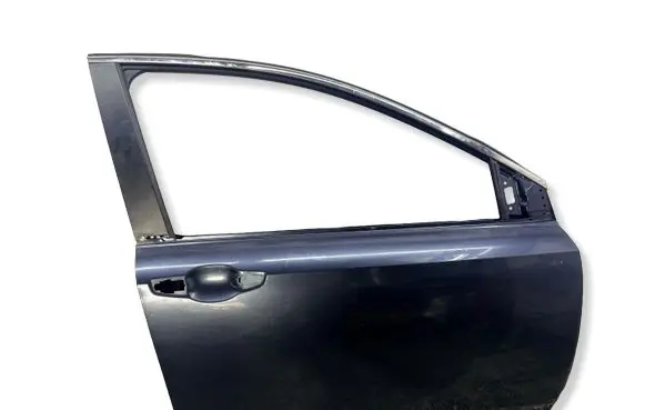 Honda CR-V Front door 