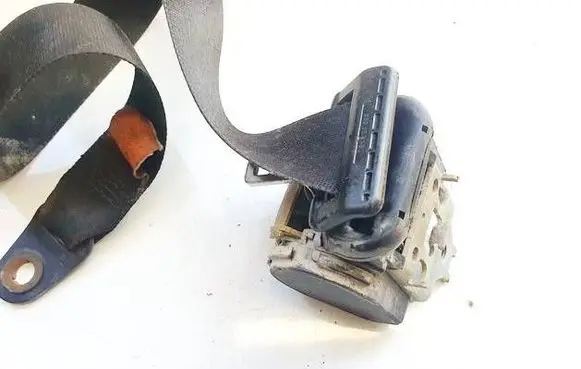 Ford Focus Front seatbelt 560631121cj 11699