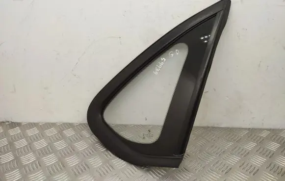 BMW 2 F45 Rear side window 7298914