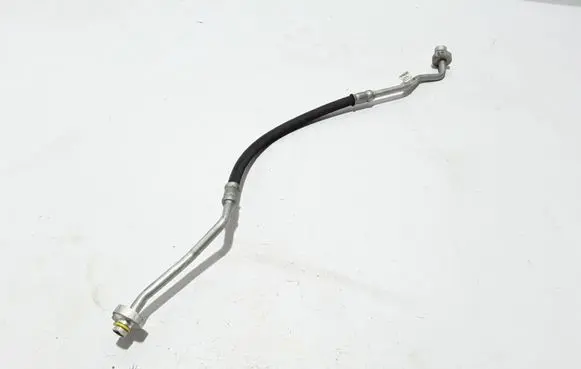 Volvo XC60 Air conditioning (A/C) pipe/hose 32226282