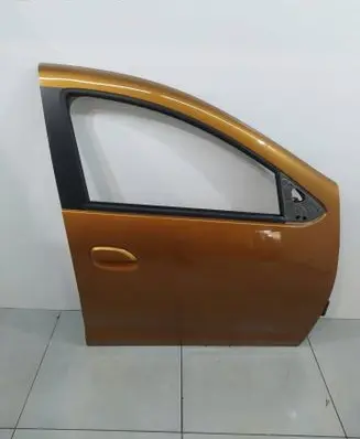 Dacia Duster II Front door