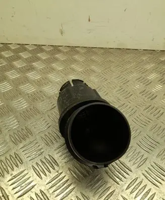 Hyundai Tucson TL Air intake hose/pipe 28139N9400