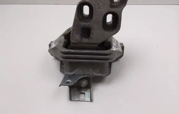 Mercedes-Benz GLA W156 Engine mount bracket 26008 326E60