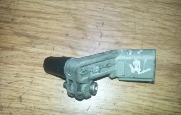 Volkswagen Golf V Crankshaft position sensor 036906433e