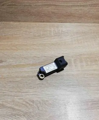 Audi A4 S4 B5 8D Airbag deployment crash/impact sensor 8D0959643B