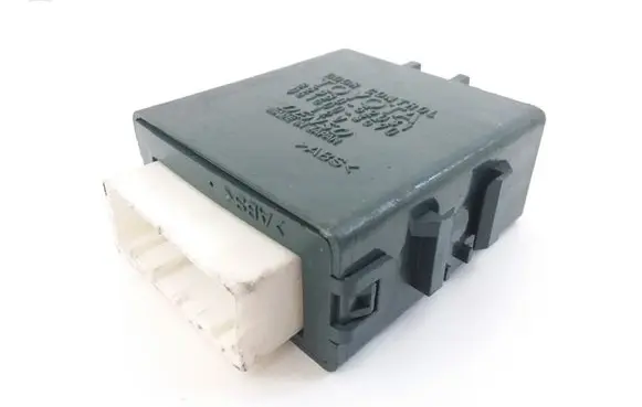 Toyota Yaris Door central lock control unit/module 8598052031 0515003570