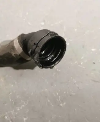 Mercedes-Benz C W205 Engine coolant pipe/hose A2055010032