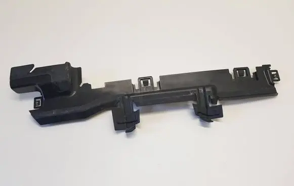 Audi e-tron Intercooler air channel guide 4KE121283B