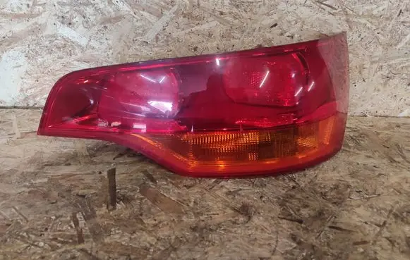 Audi Q7 4L Rear/tail lights 4L0945094 027330227S