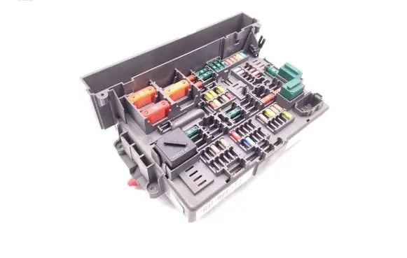 BMW 1 E81 E87 Fuse module 9119446