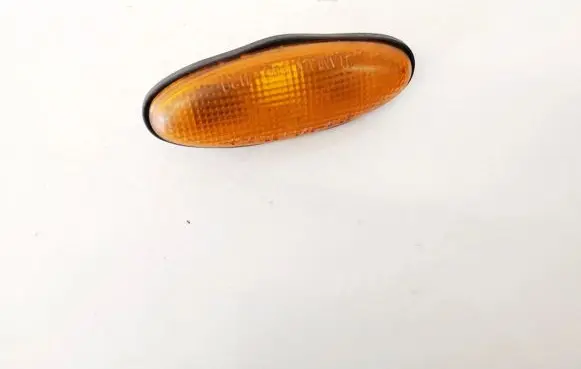 Mazda 323 Front fender indicator light 0464120 046-4120