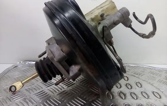 BMW 3 E46 Brake booster 29675300803